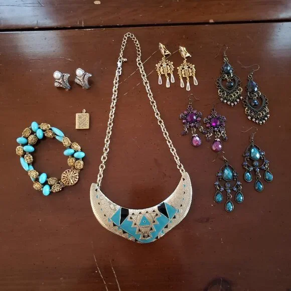 8 piece Bohemian Costume jewelry lot necklace earrings locket bracelet - Picture 1 of 11